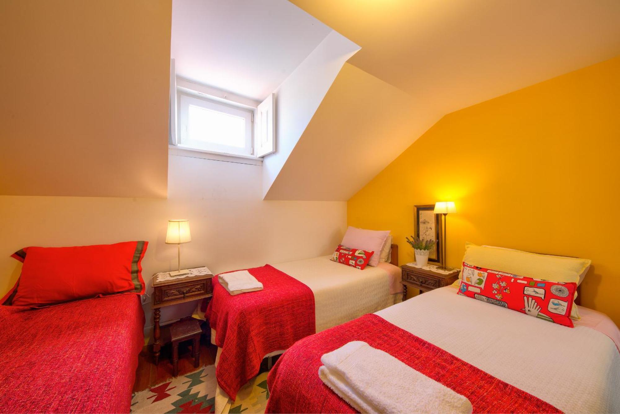 Adore Portugal Coimbra Guest House Exterior foto