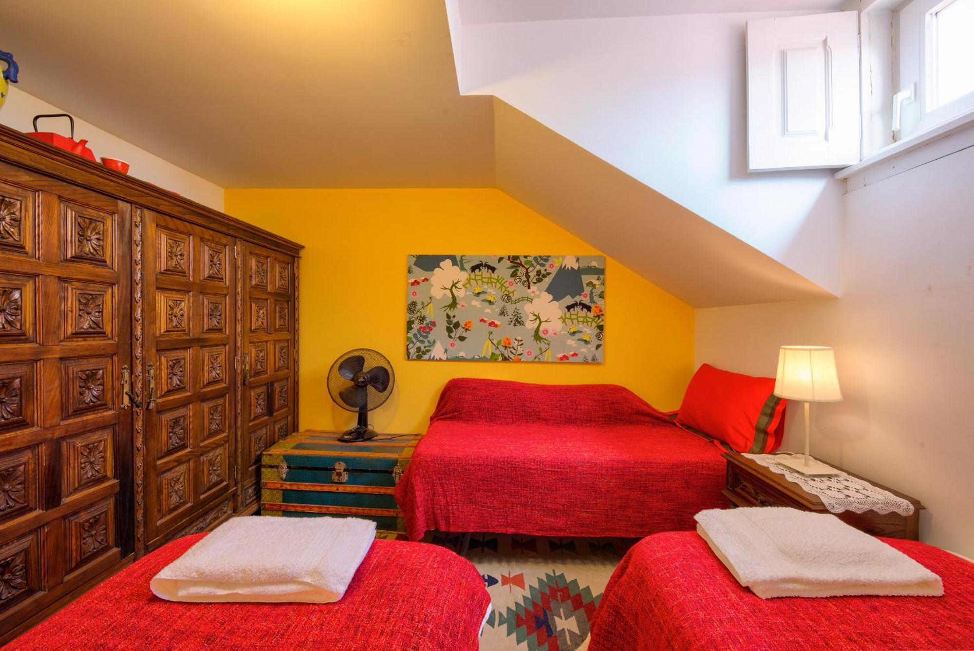 Adore Portugal Coimbra Guest House Exterior foto