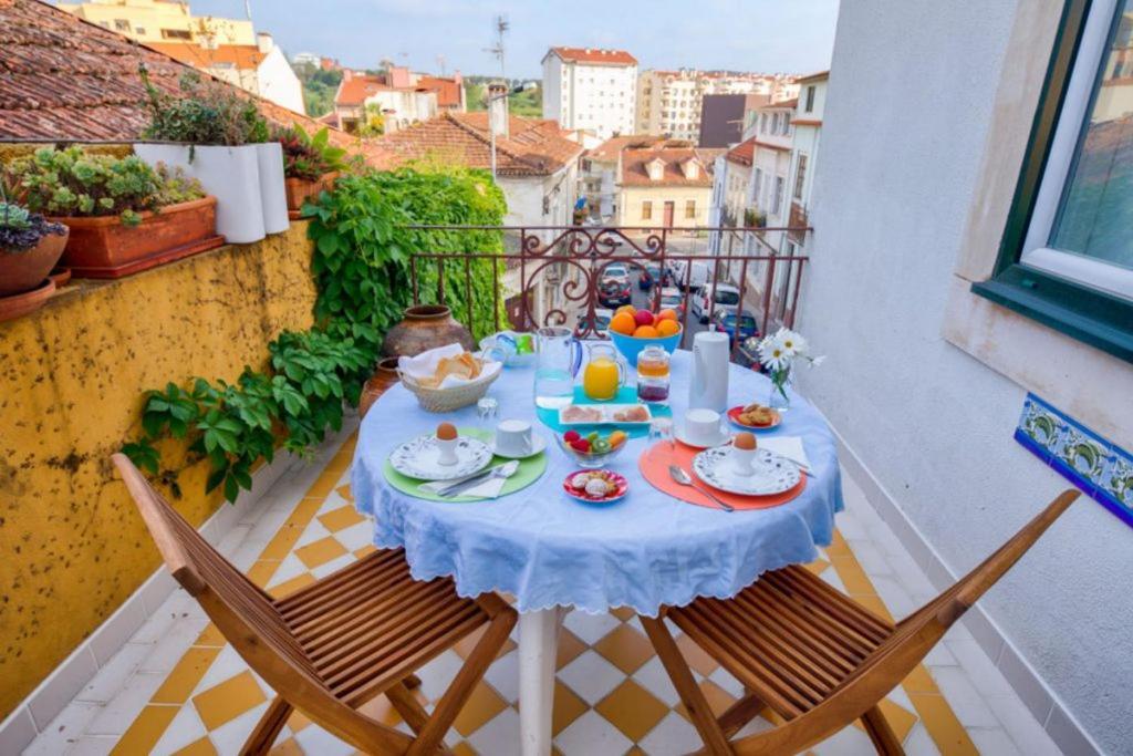 Adore Portugal Coimbra Guest House Exterior foto